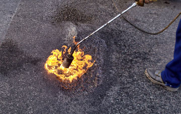 Hoaden flat roofing repairs